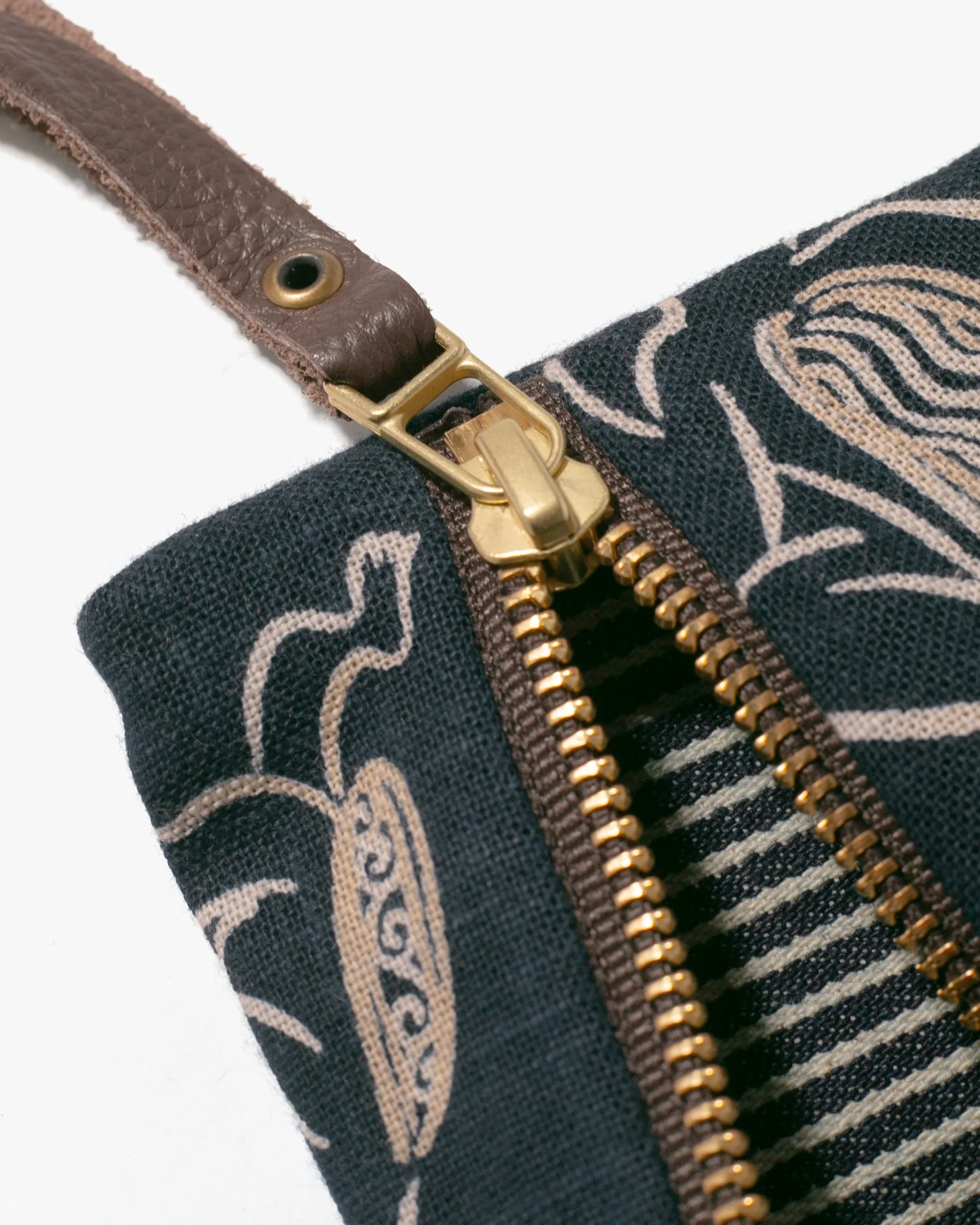 Kiriko Original Flat Zipper Pouch, Medium, Kappa